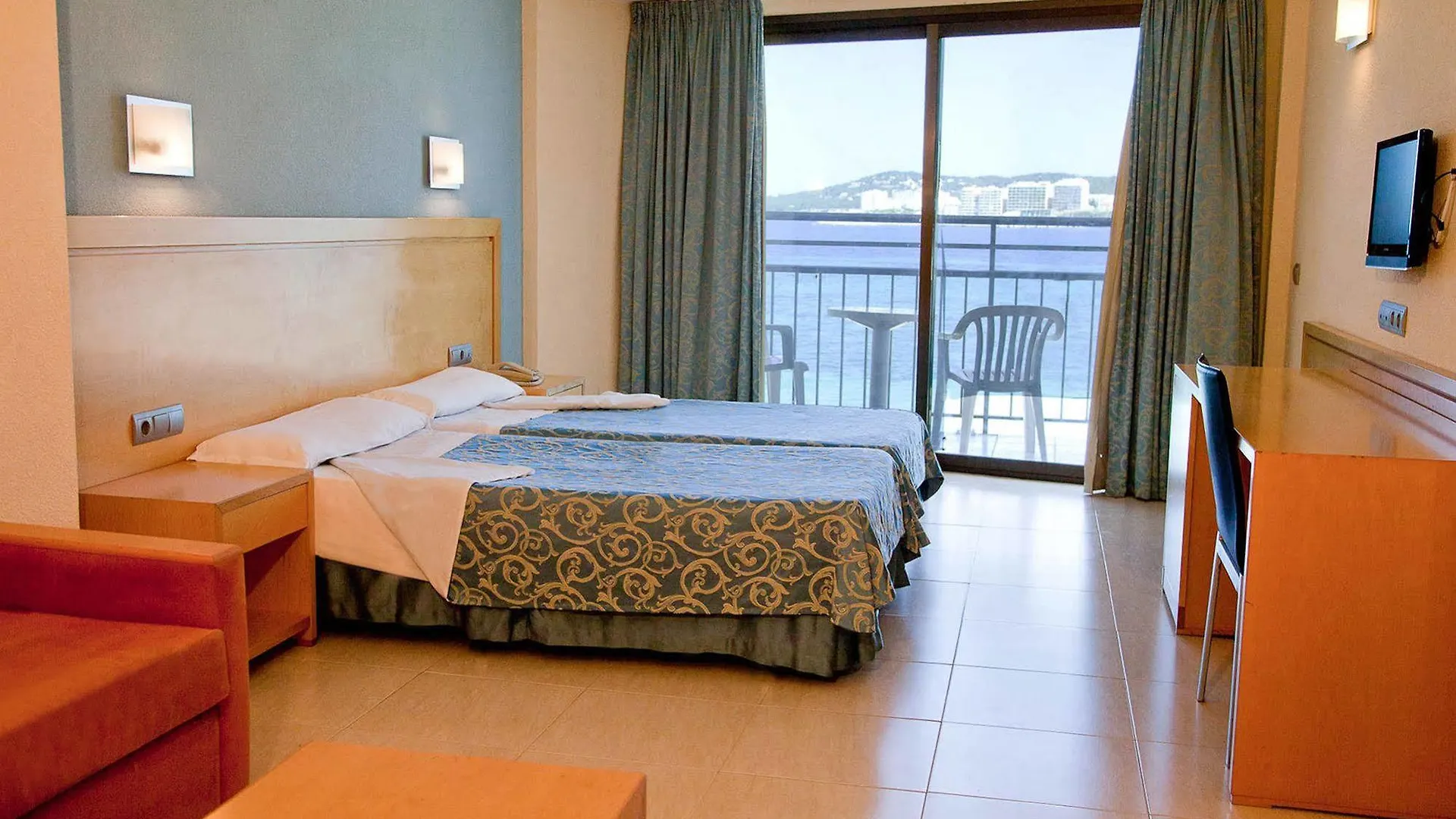 Hotel Vibra S'Estanyol San Antonio  Spanje